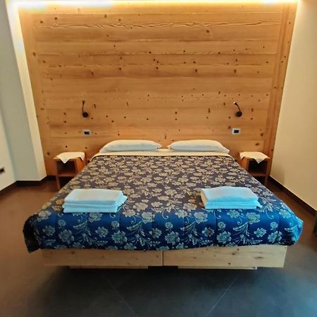 Chalet Allemand Oulx Exteriör bild