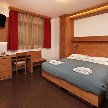 Chalet Allemand Oulx Exteriör bild
